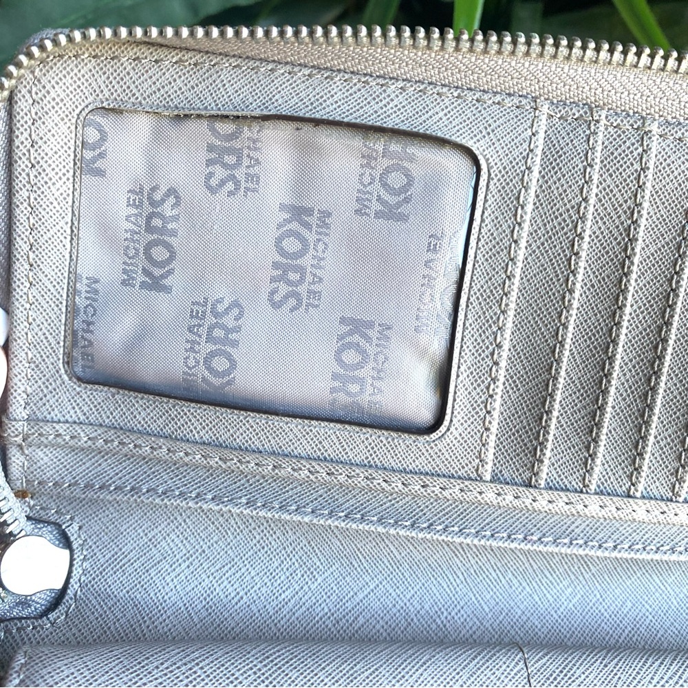 Michael Kors Large Jet Set Continental zip around travel wallet dove gray - Picture 8 of 14